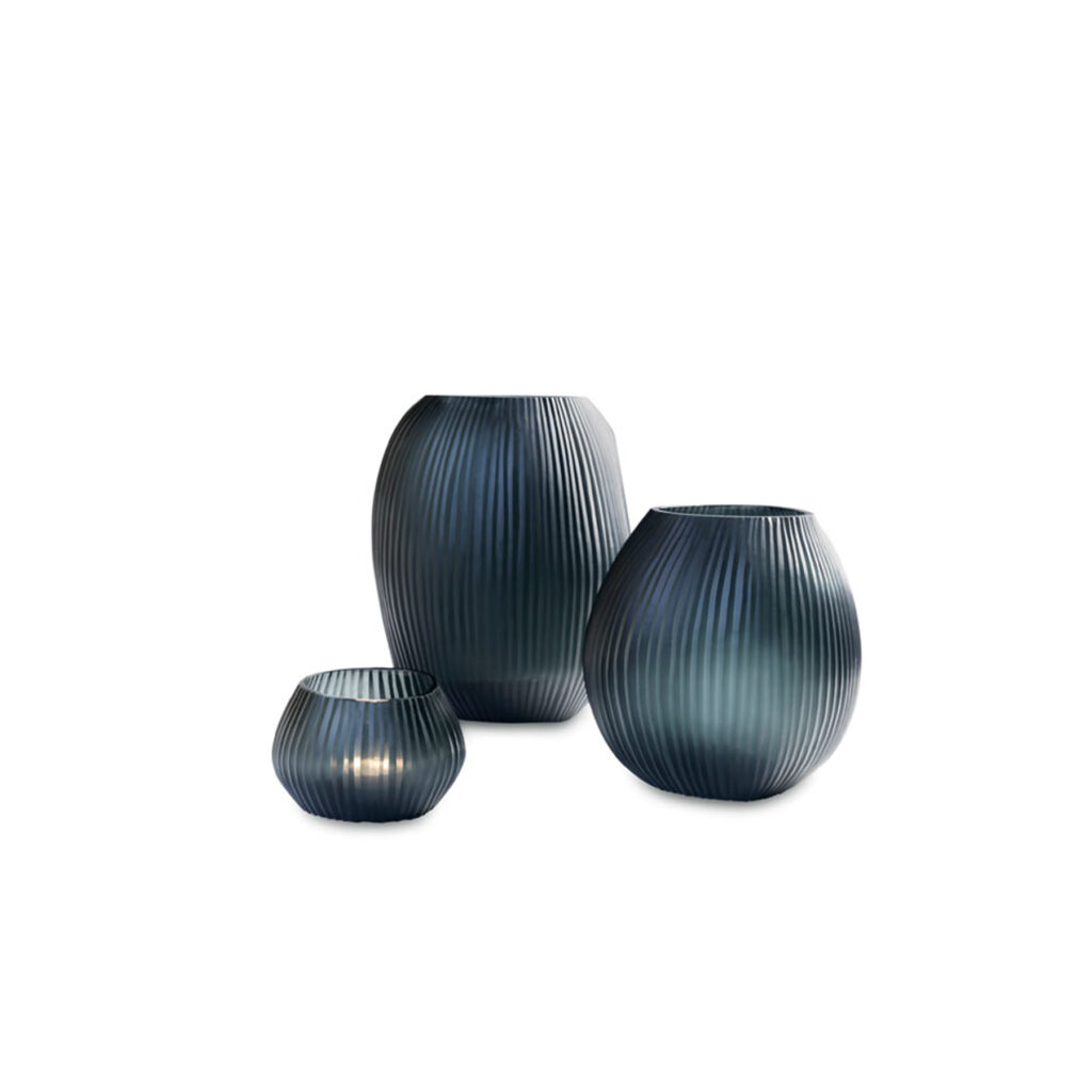 NAGAA M VASE