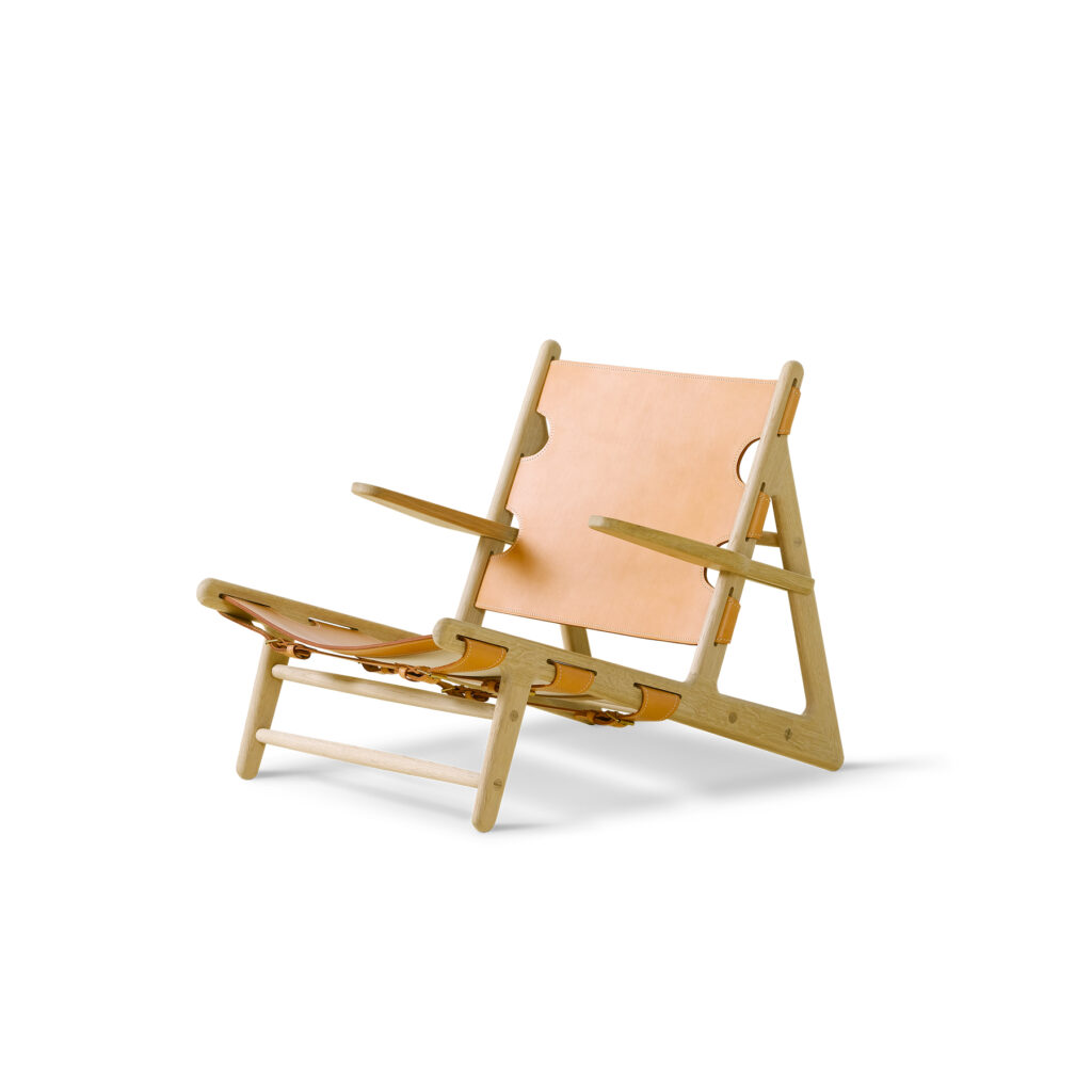THE HUNTING CHAIR