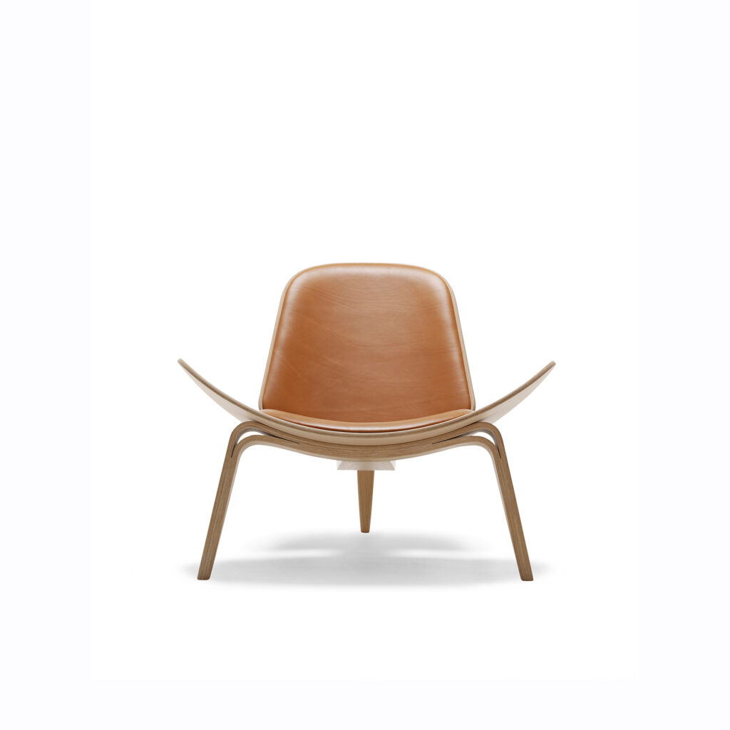 CH07 SHELL LOUNGE CHAIR