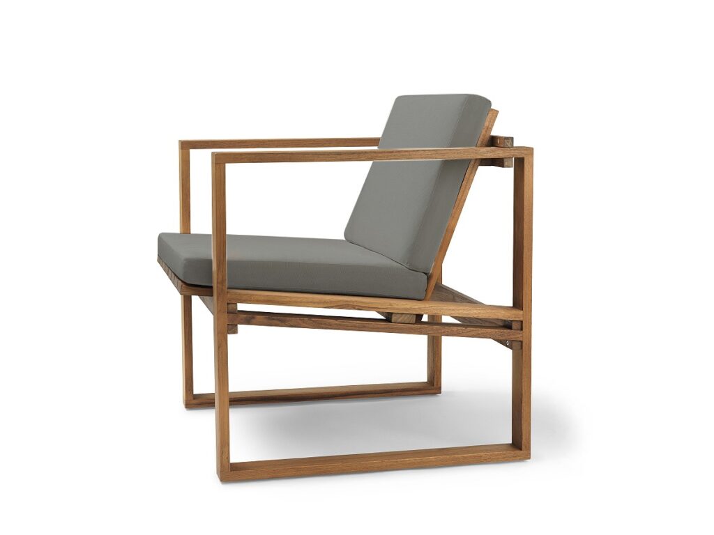 BK11 LOUNGE CHAIR