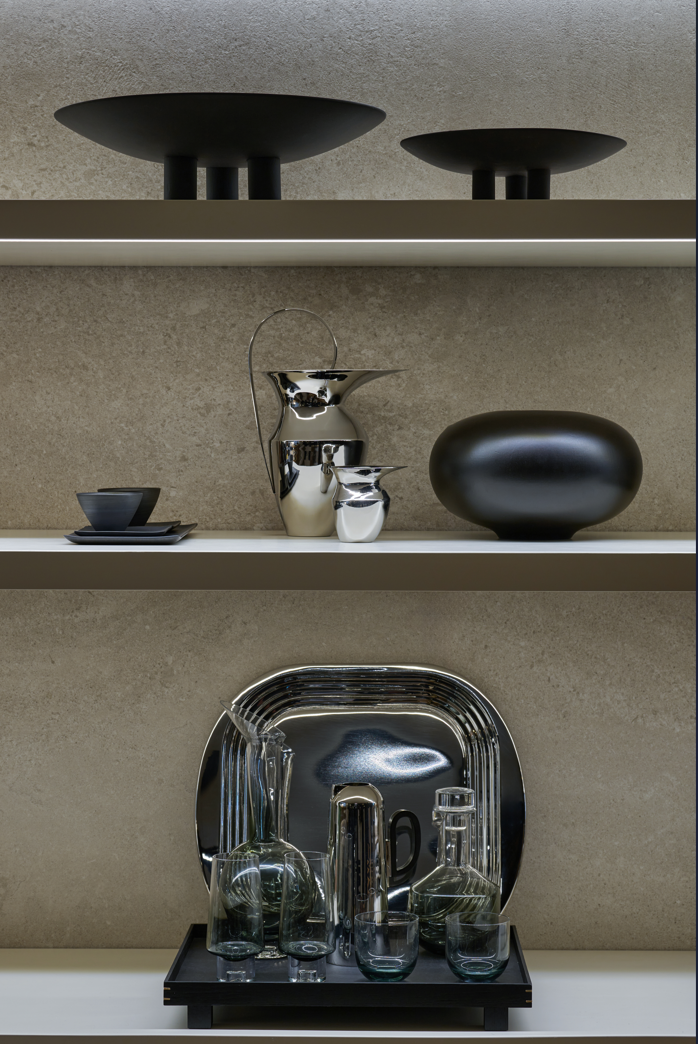 SHOWROOM
