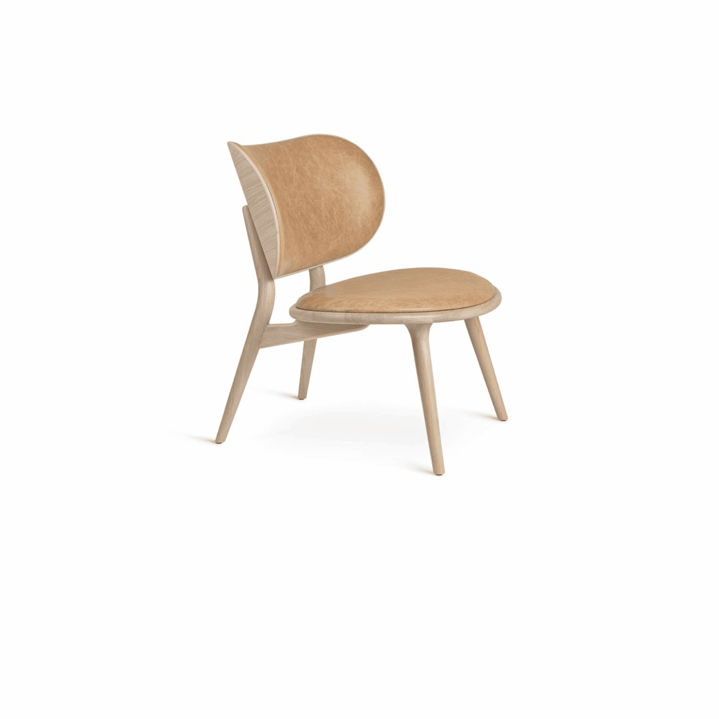THE LOUNGE CHAIR