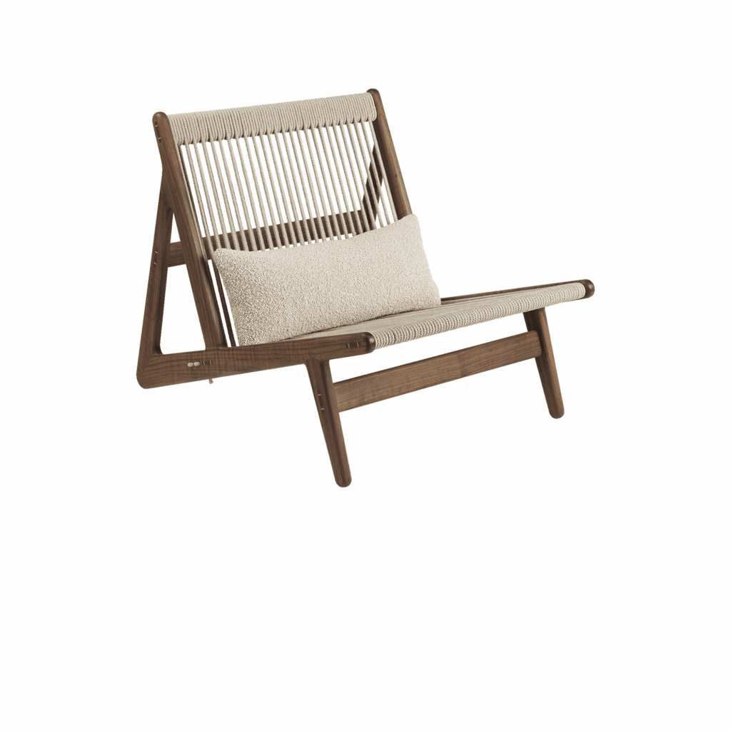 MR01 INITIAL CHAIR