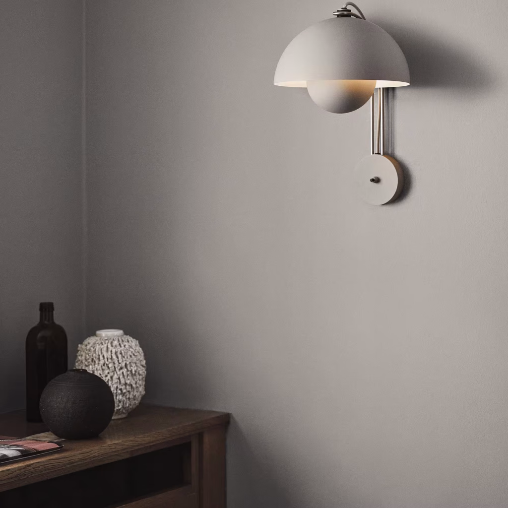 FLOWERPOT WALL LAMP VP8