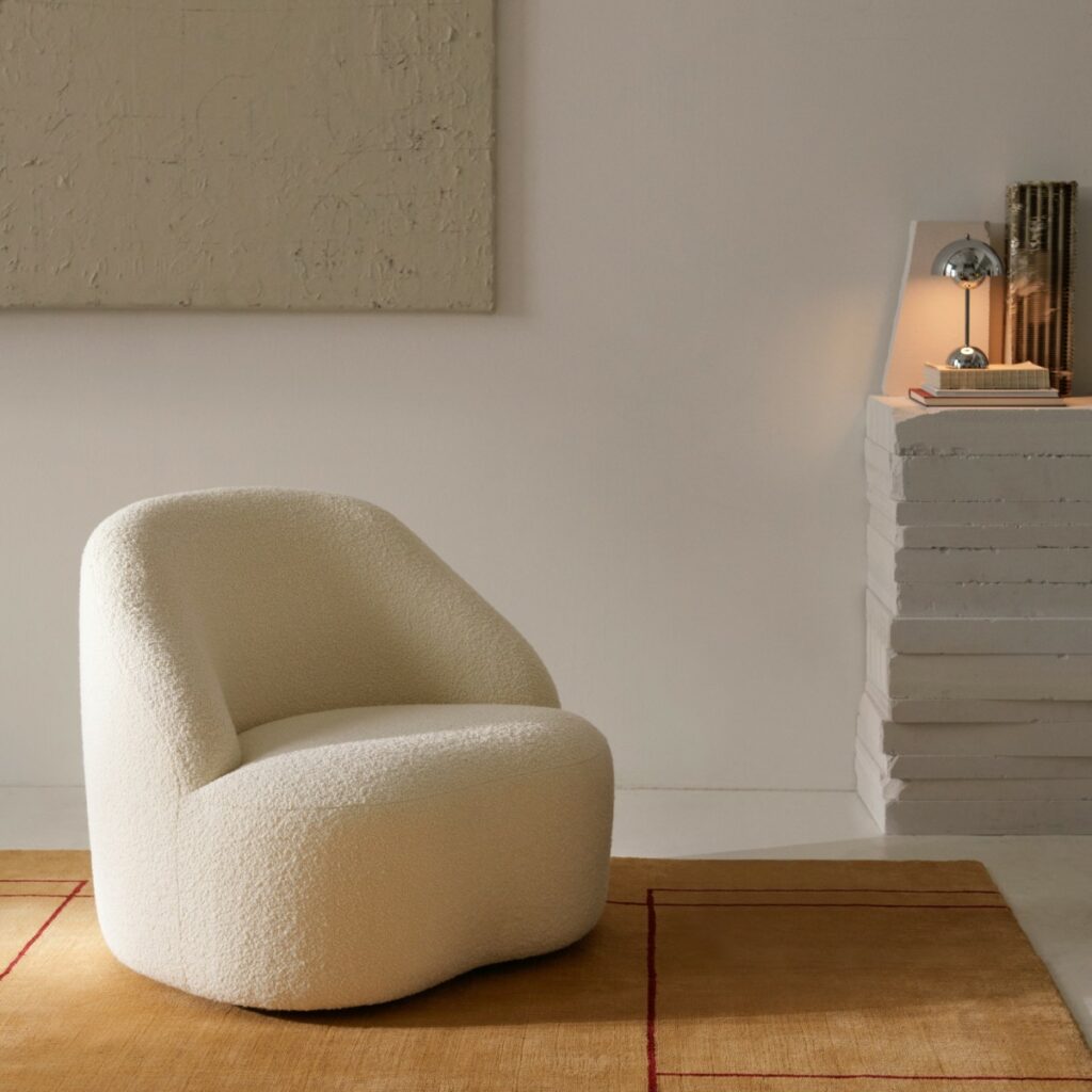 MARGAS LOUNGE CHAIR LC2