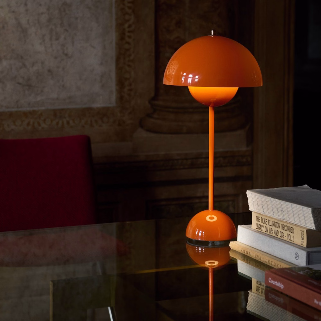 FLOWERPOT TABLE LAMP VP3