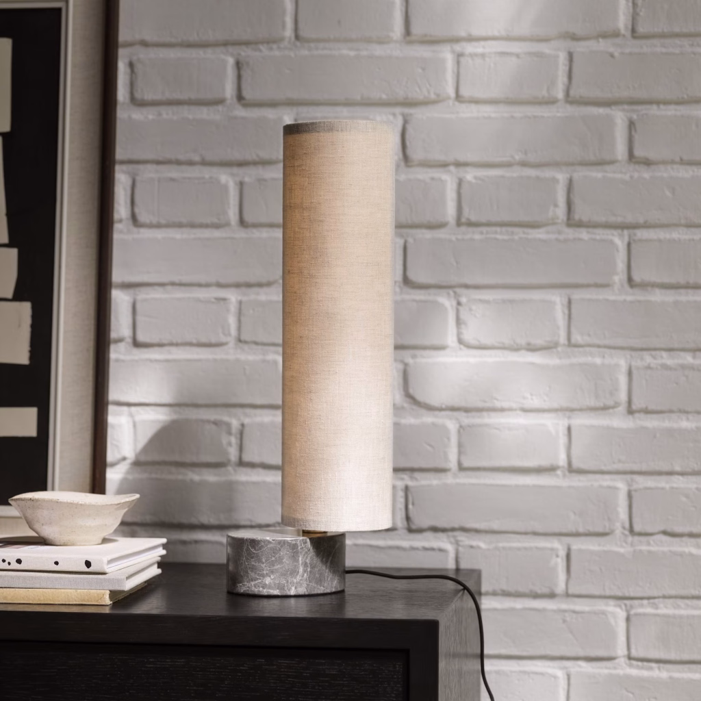 UNBOUND TABLE LAMP