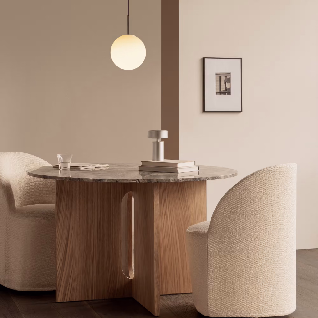ANDROGYNE DINING TABLE – ROUND – STONE