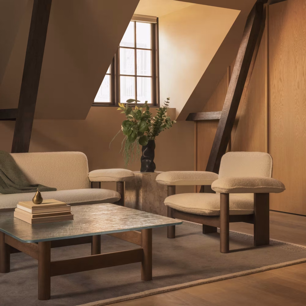 BRASILIA LOUNGE TABLE
