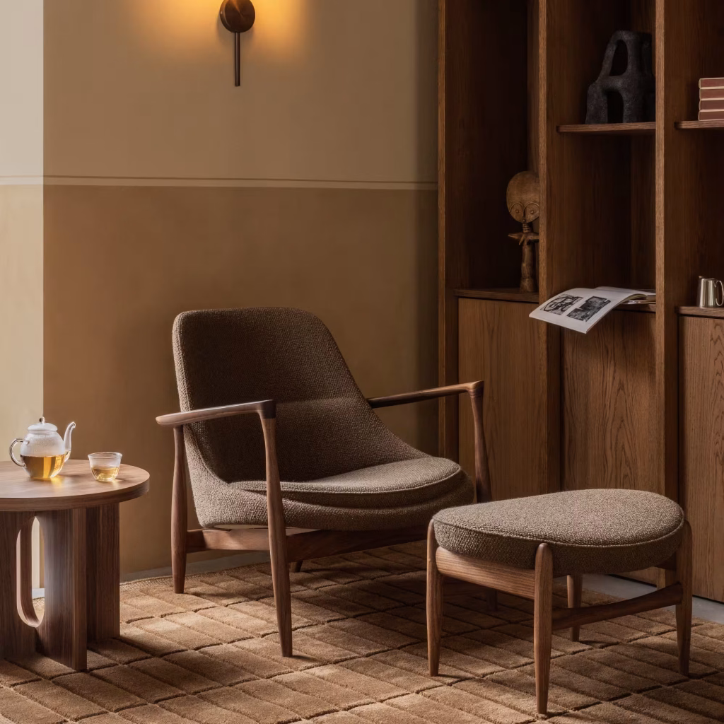 ELIZABETH LOUNGE CHAIR