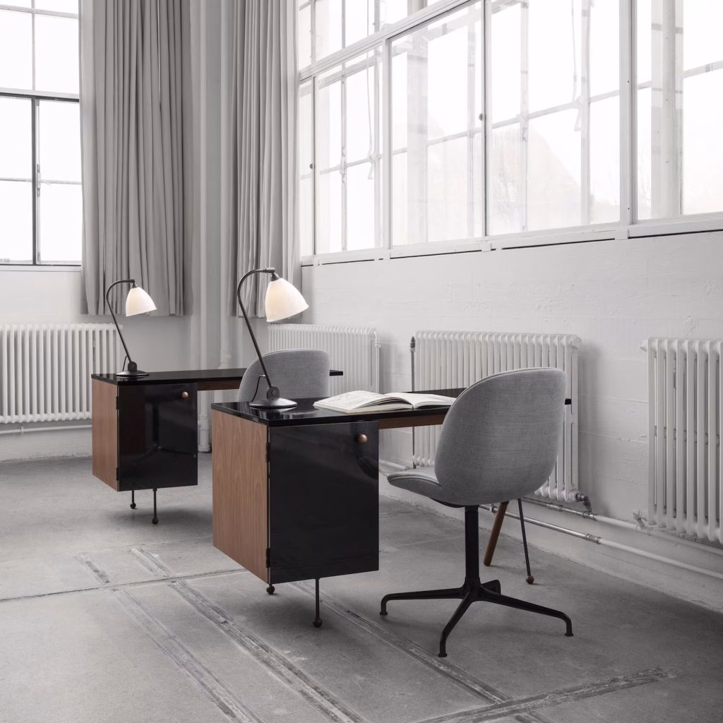 BL2 TABLE LAMP