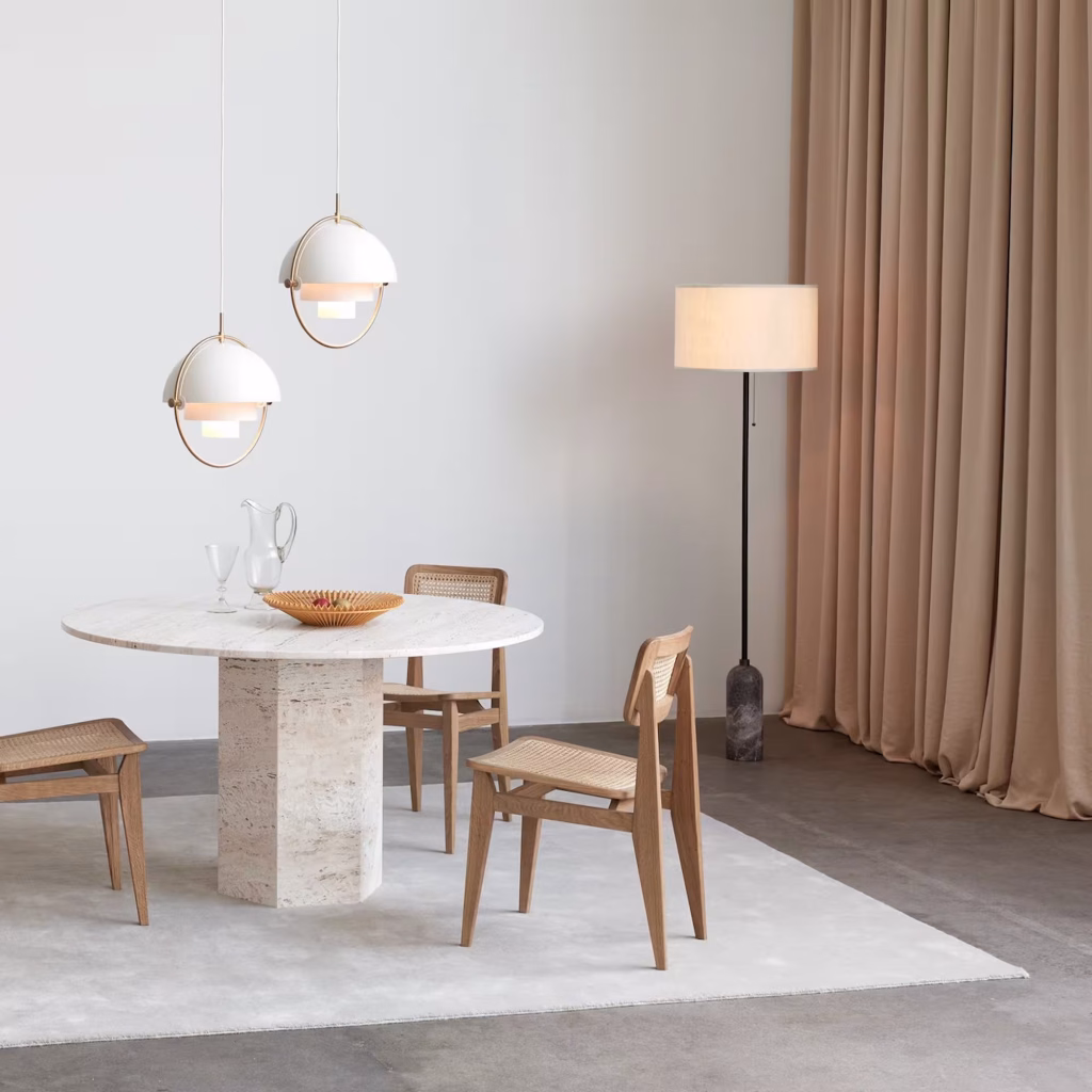 GRAVITY FLOOR LAMP