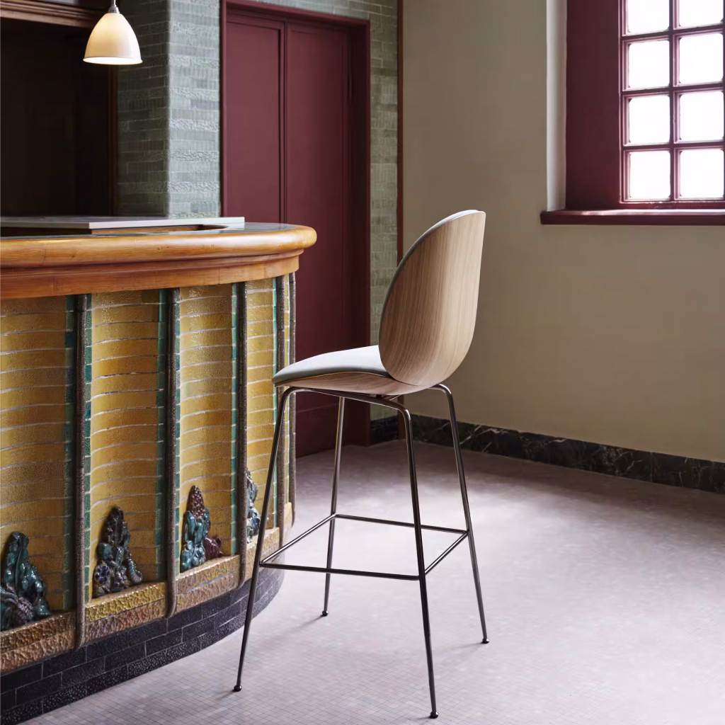 BEETLE COUNTER CHAIR
