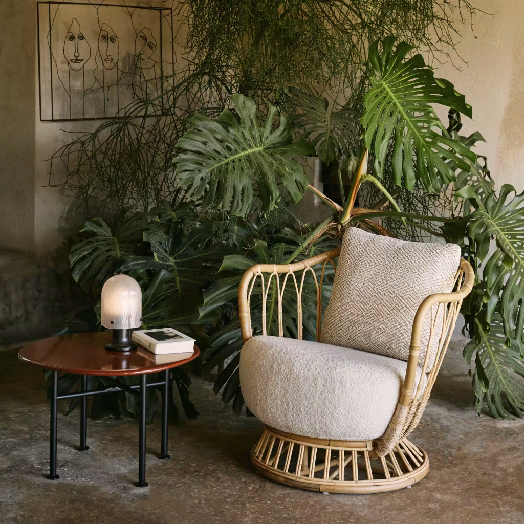GRACE LOUNGE CHAIR