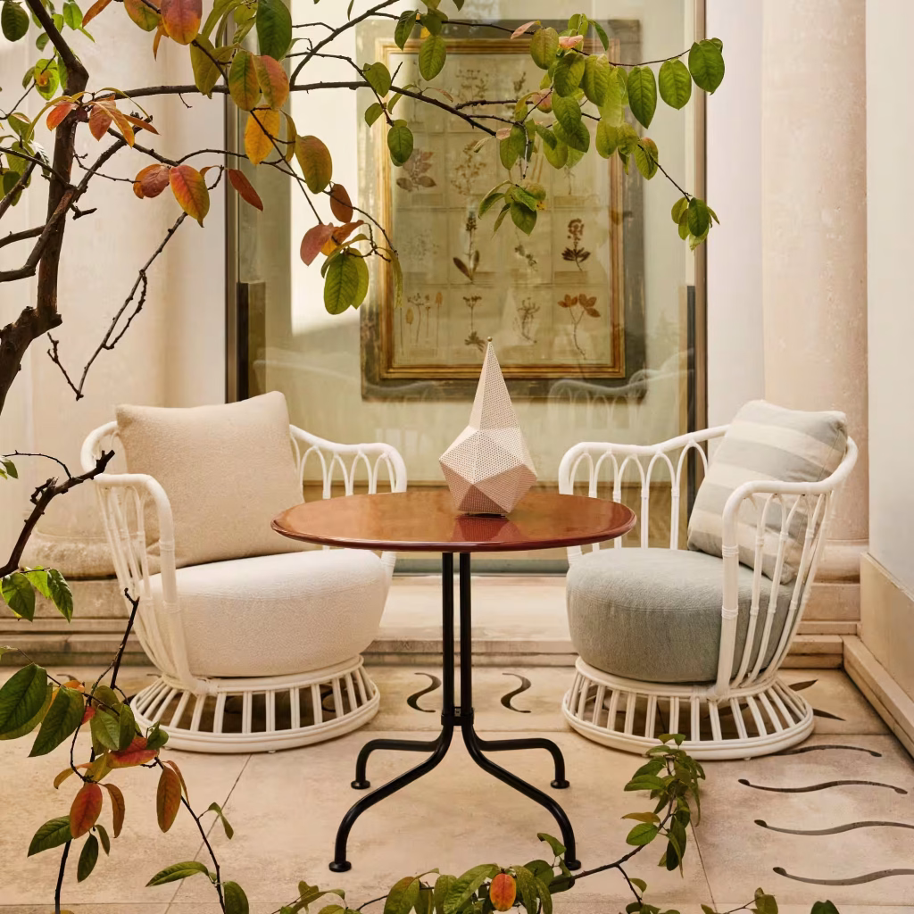 GRACE OUTDOOR LOUNGE CHAIR