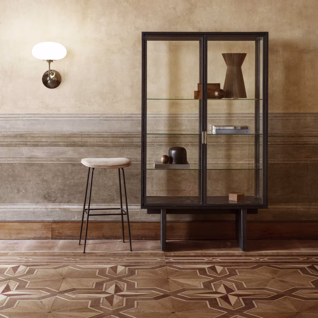 STEMLITE WALL LAMP