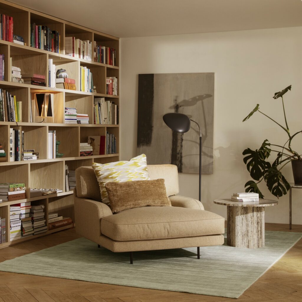 FLANEUR LOUNGE CHAIR