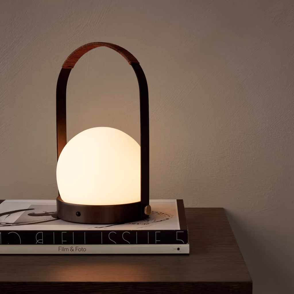 CARRIE TABLE LAMP