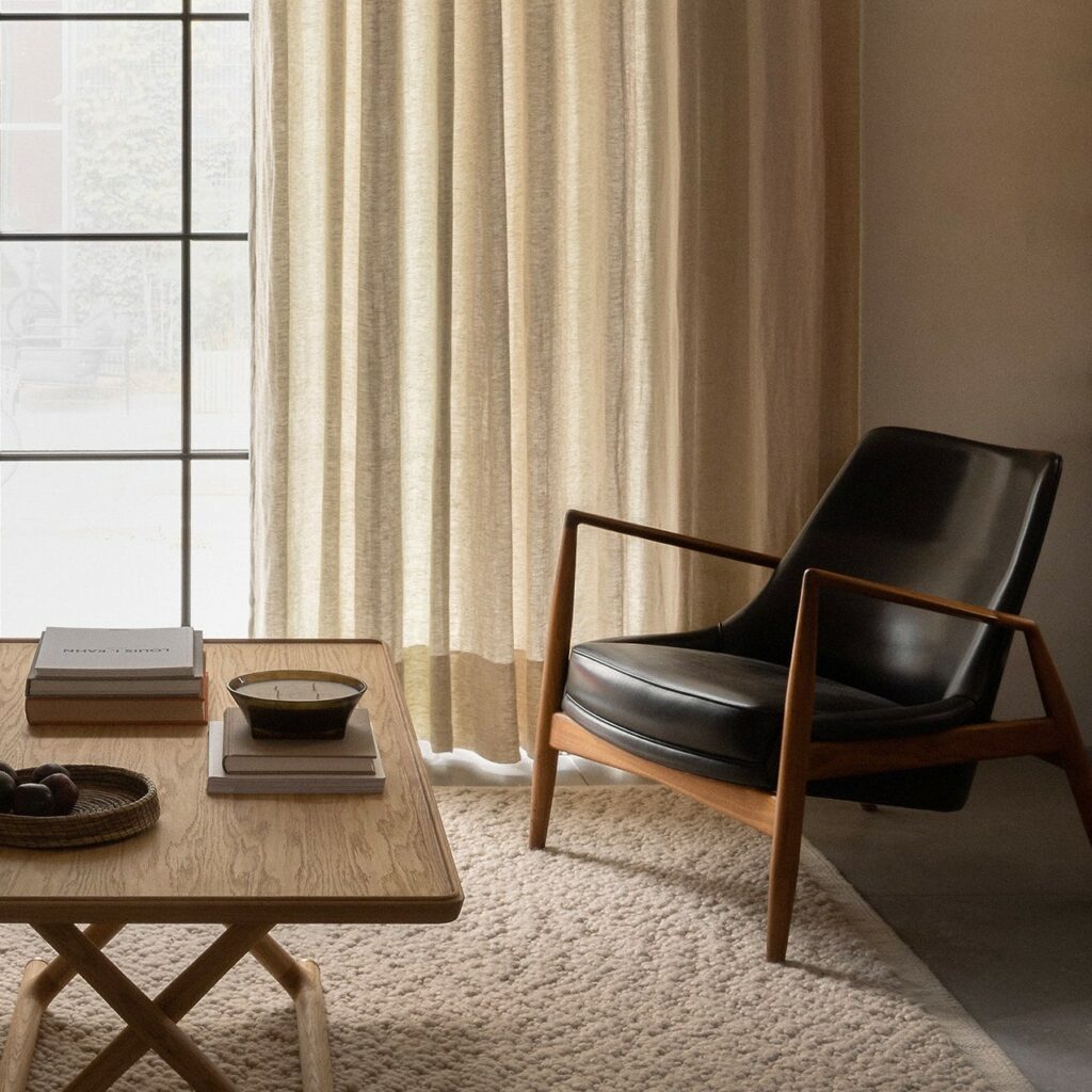 THE SEAL LOUNGE CHAIR – LOW BACK