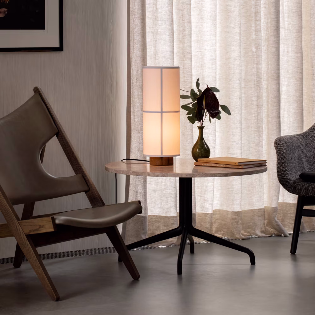 HARBOUR COLUMN LOUNGE TABLE