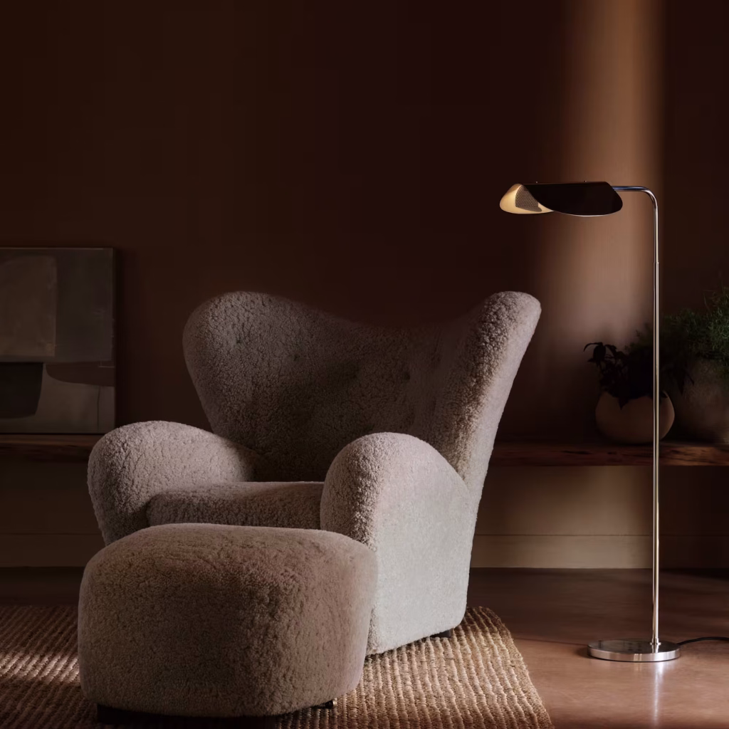 WING FLOOR LAMP
