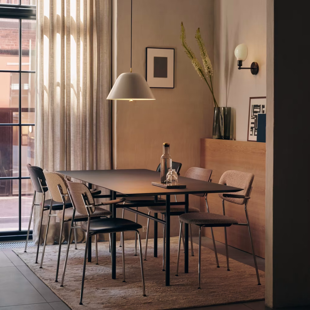 SNAREGADE DINING TABLE – RECTANGULAR