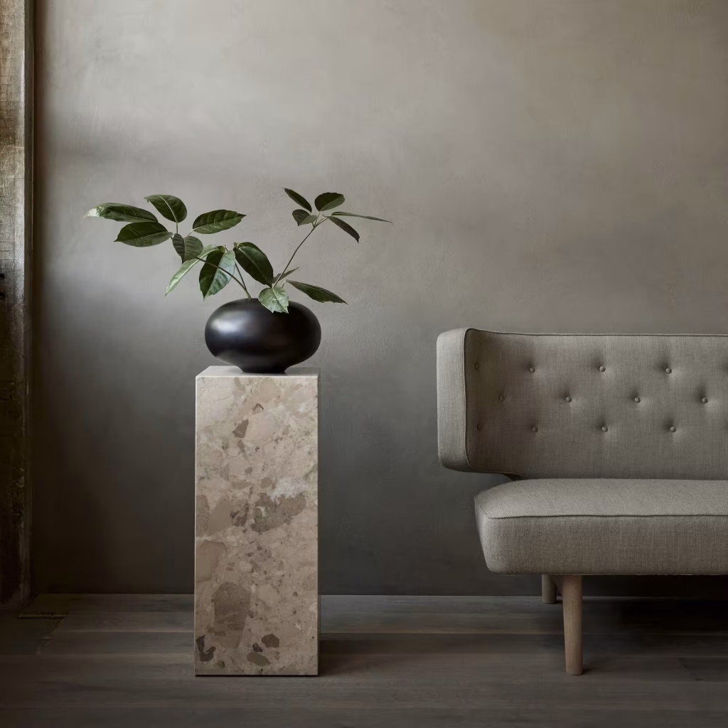 PLINTH PEDESTAL TABLE