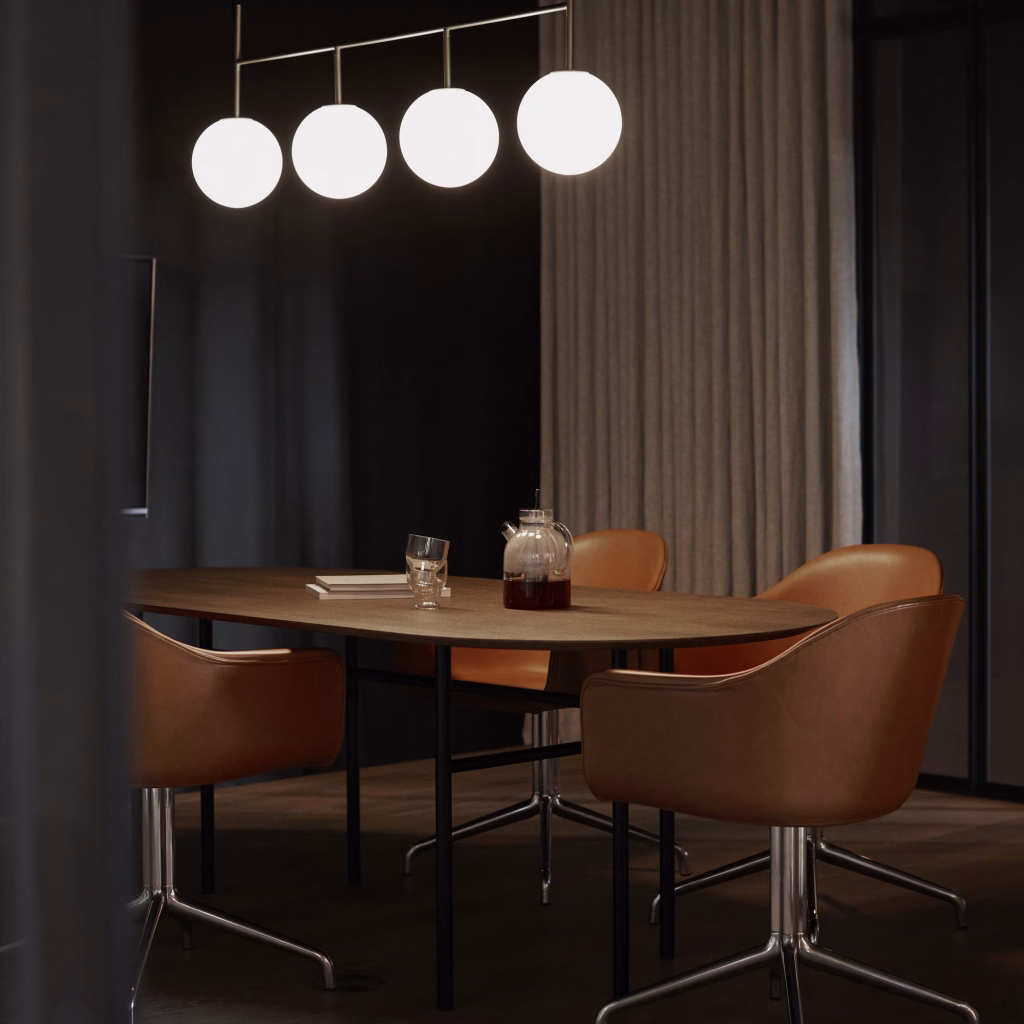 SNAREGADE DINING TABLE – OVAL