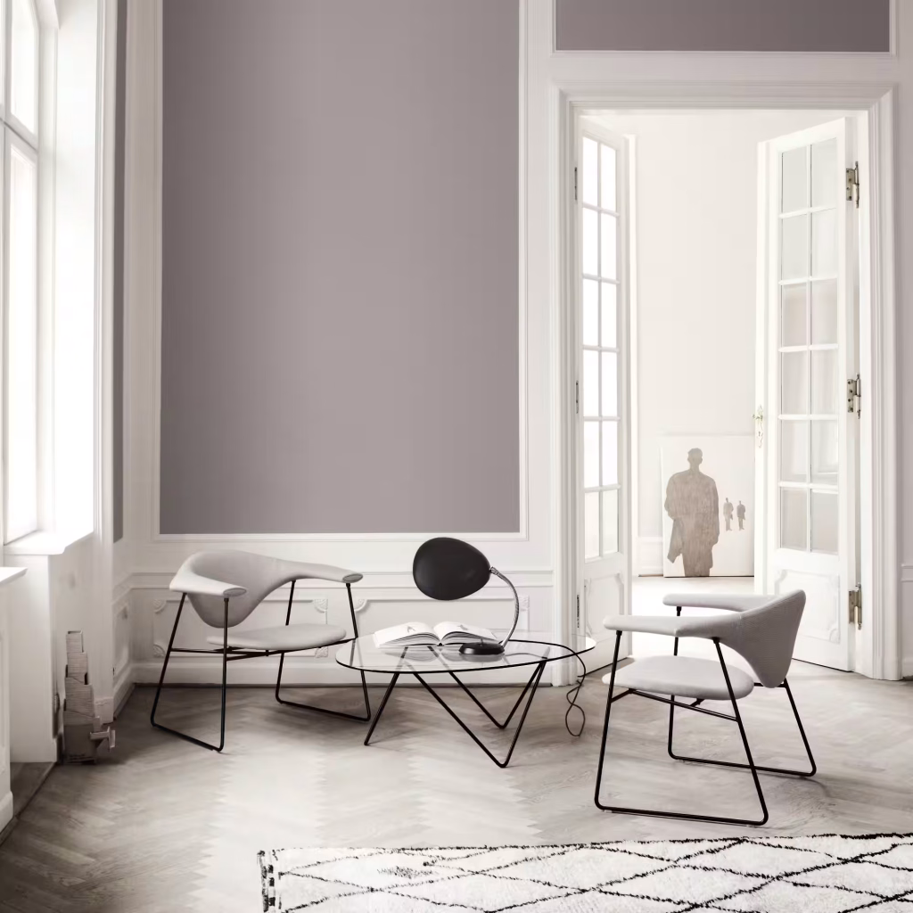 MASCULO LOUNGE CHAIR