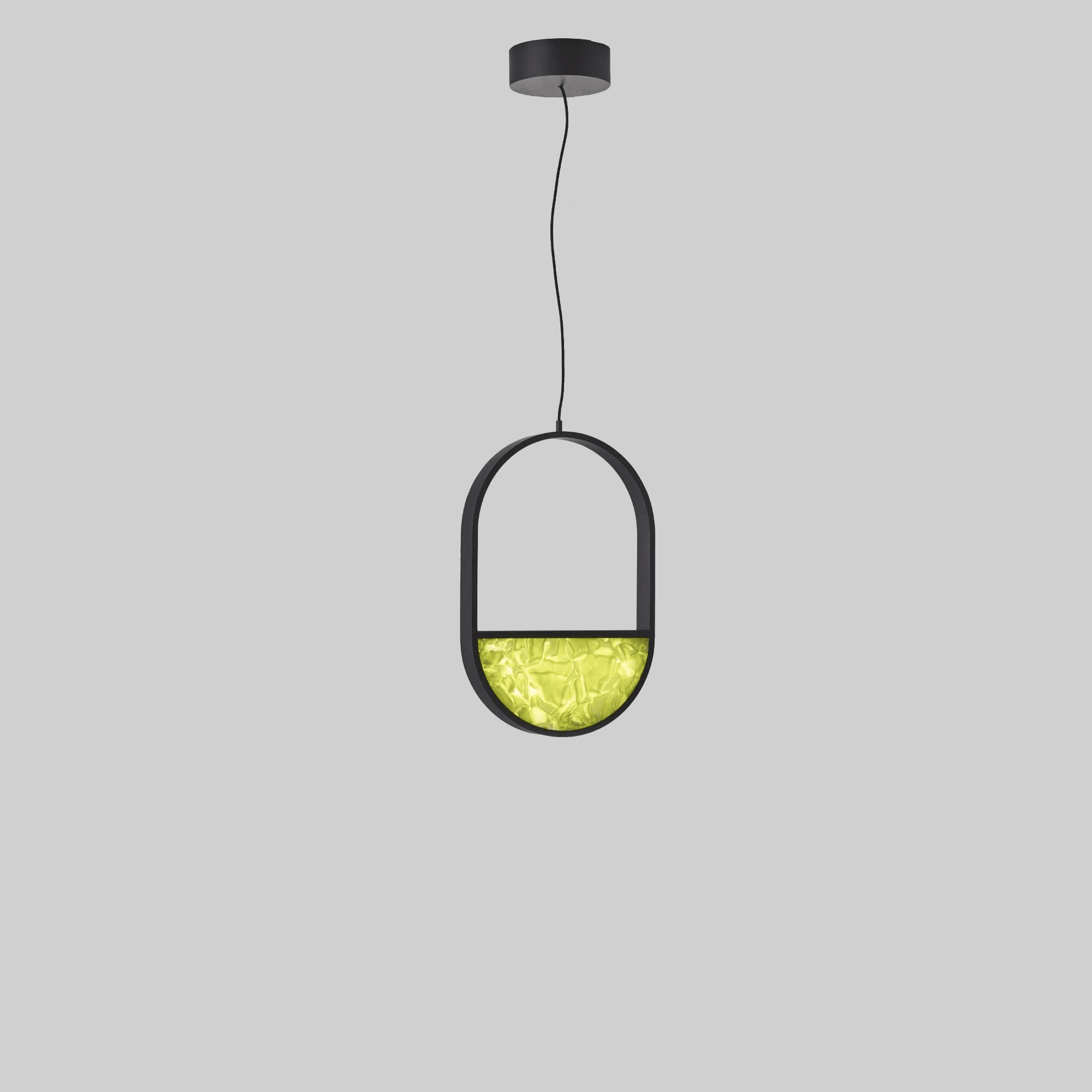 GEOMETRIC OVAL PENDENT