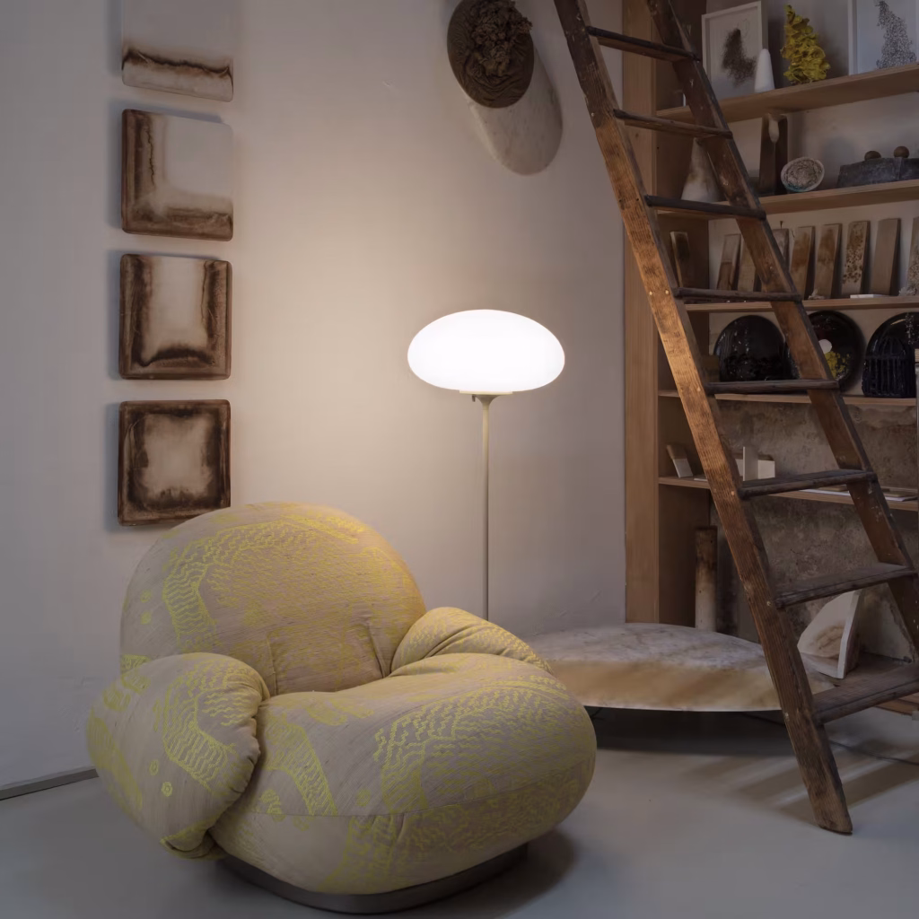 STEMLITE FLOOR LAMP