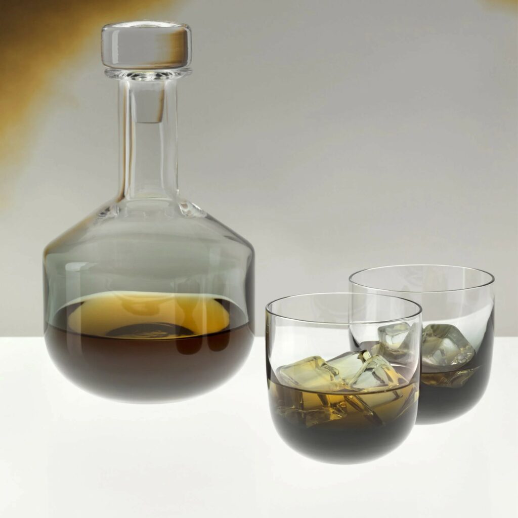 TANK WHISKEY DECANTER BLACK