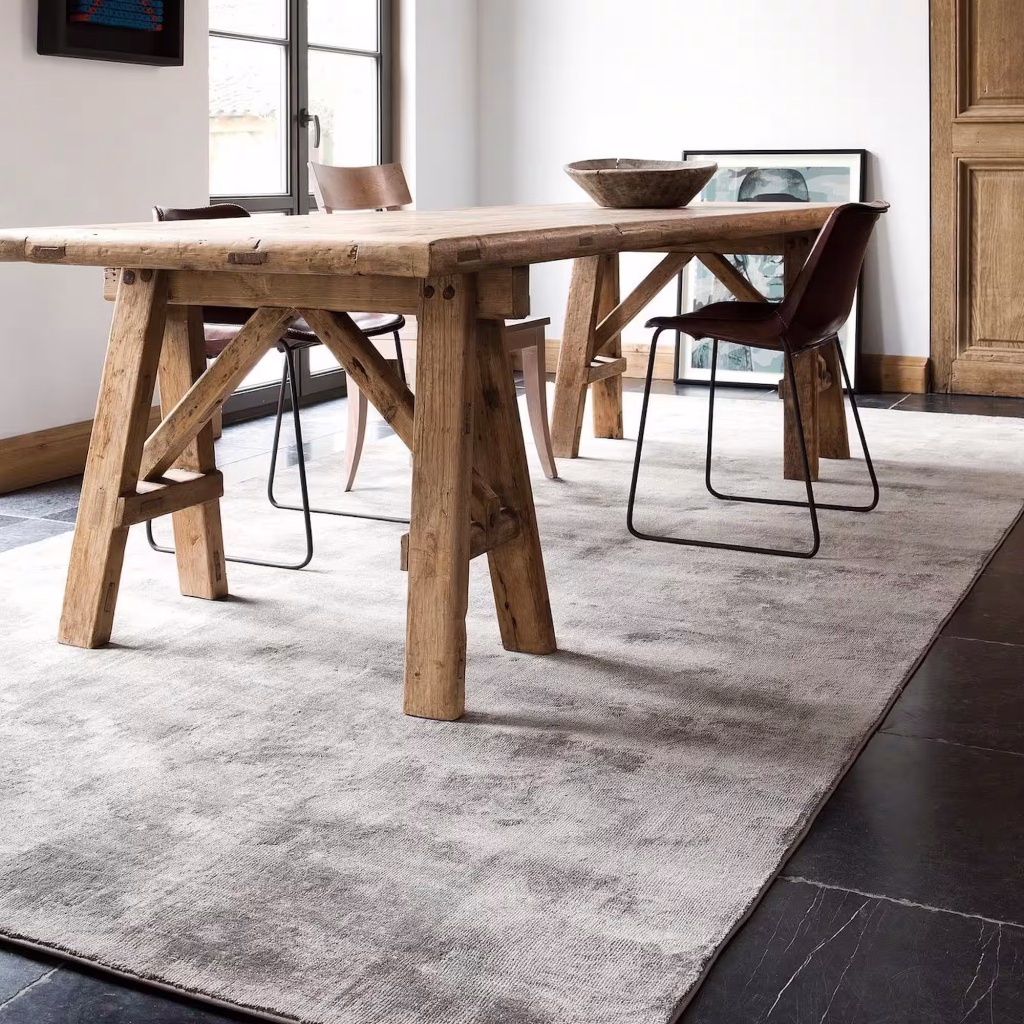 VINTAGE RUG
