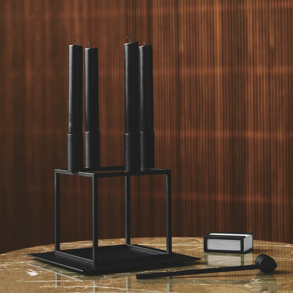 BASE FOR KUBUS 4