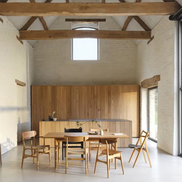 CH26 ARMCHAIR
