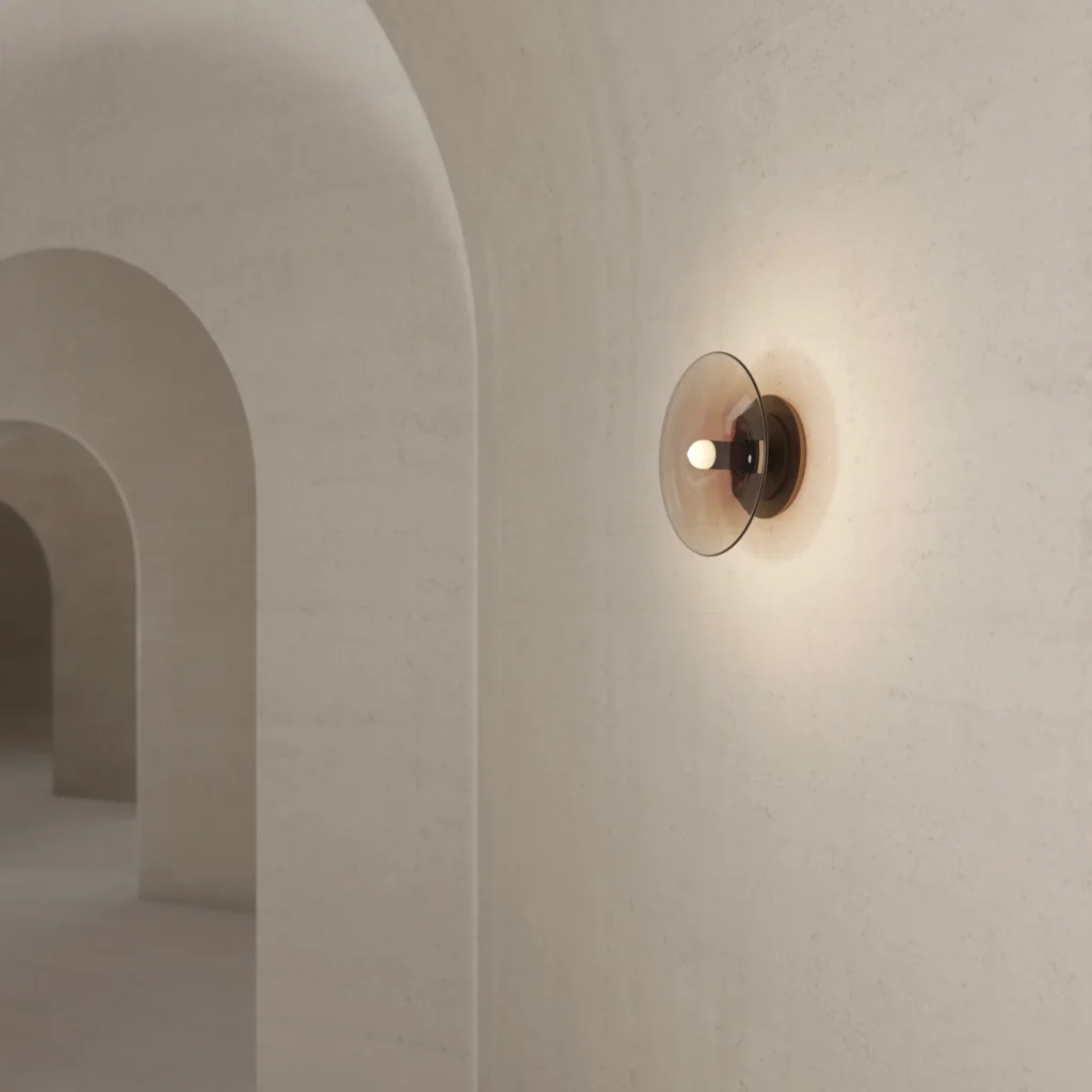 LUNA A ROUND SCONCE