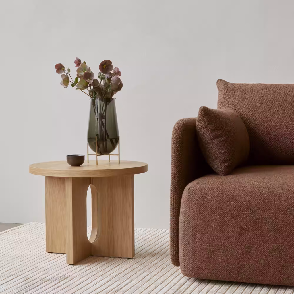 ANDROGYNE SIDE TABLE – WOOD