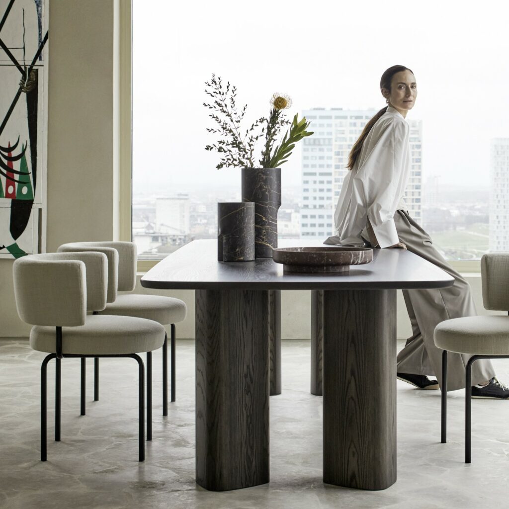 OSO DINING TABLE